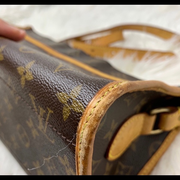 Authentic LOUIS VUITTON Popincourt Ron Long Strap - Picture 7 of 14